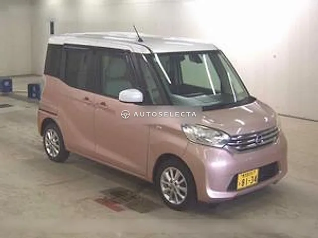 Nissan Dayz Roox 2016, auction grade 3.5