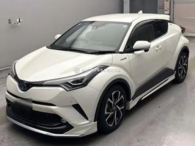 Toyota C-HR 2018, auction grade 4.5