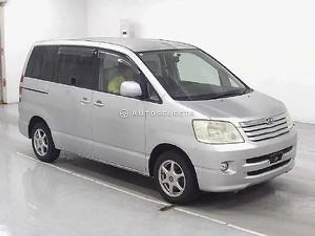 Toyota Noah 2003, auction grade R
