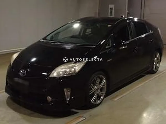 Toyota Prius 2013, auction grade 3.5