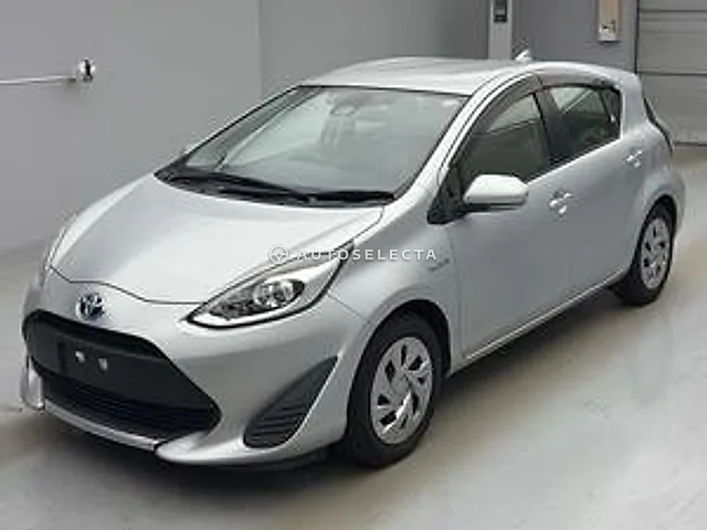 Toyota Aqua 2019, auction grade R
