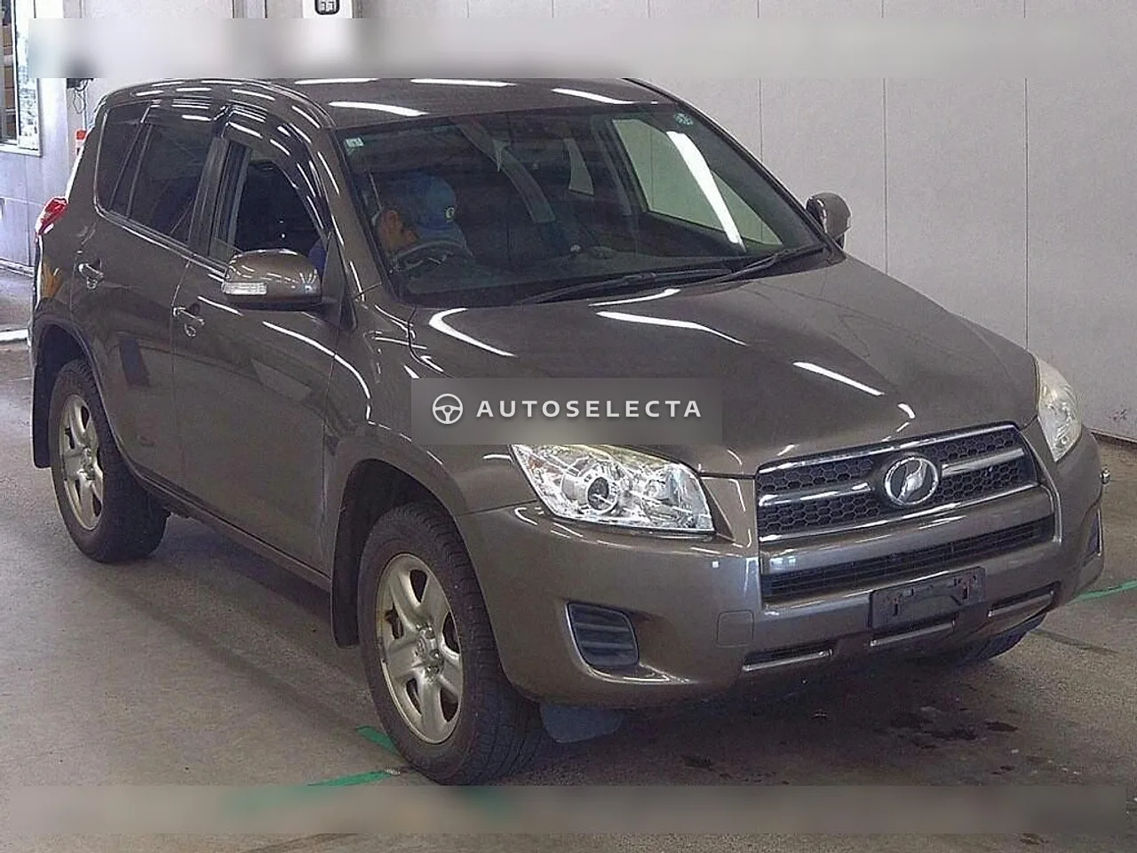 Toyota RAV4 2013, photo 1 of 1
