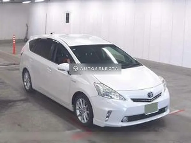Toyota Prius Alpha 2012, auction grade R