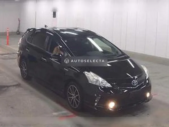 Toyota Prius Alpha 2013, auction grade 4