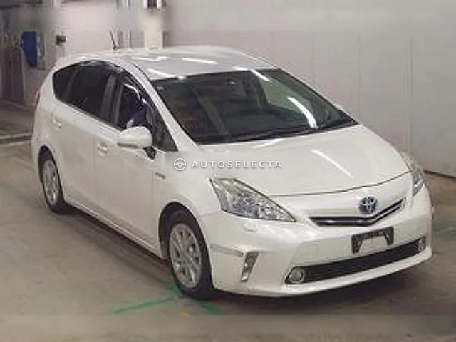 Toyota Prius Alpha 2012, auction grade 3.5
