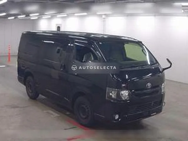 Toyota Hiace Van 2014, auction grade 3.5