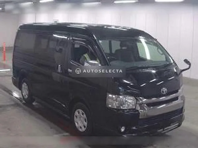 Toyota Hiace Van 2018, auction grade 4