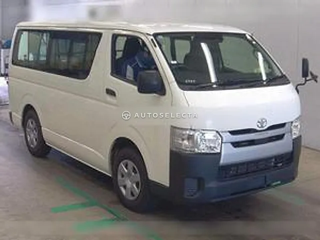 Toyota Hiace Van 2019, auction grade 3.5