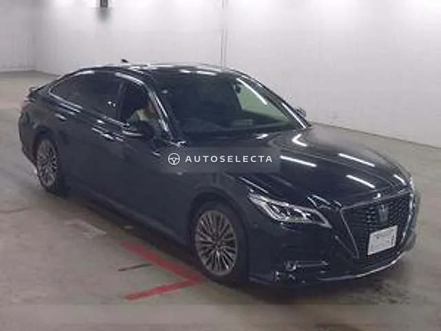 Toyota Crown Hybrid 2018, auction grade 4