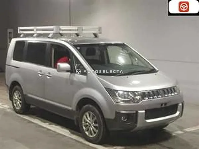 Mitsubishi Delica D:5 2017, auction grade 3.5