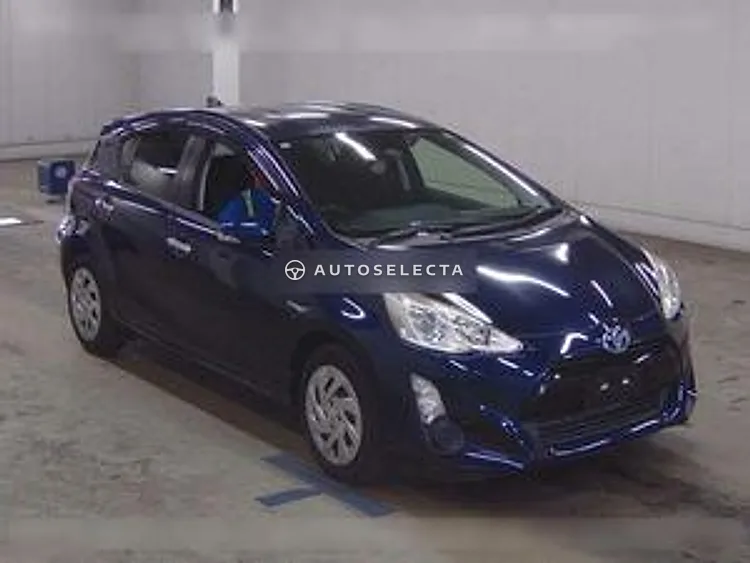 Toyota Aqua 2016, photo 1 of 1