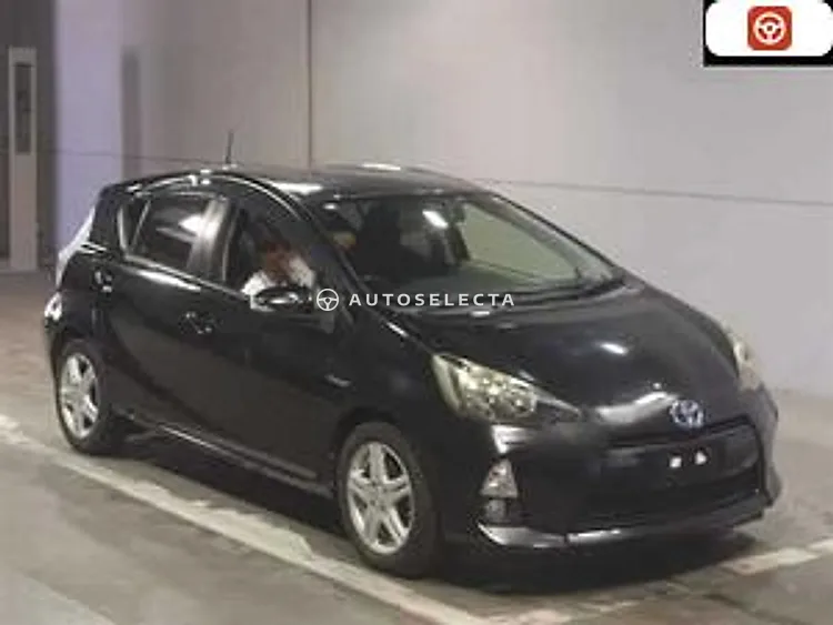 Toyota Aqua 2012, photo 1 of 1