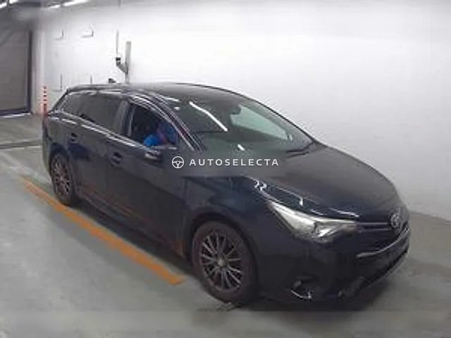 Toyota Avensis Wagon 2016, auction grade 3.5