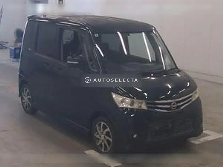 Nissan Roox 2010, photo 1 of 6