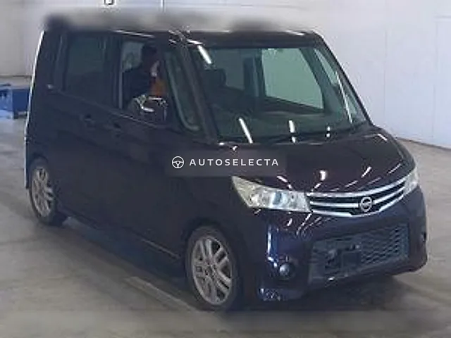 Nissan Roox 2011