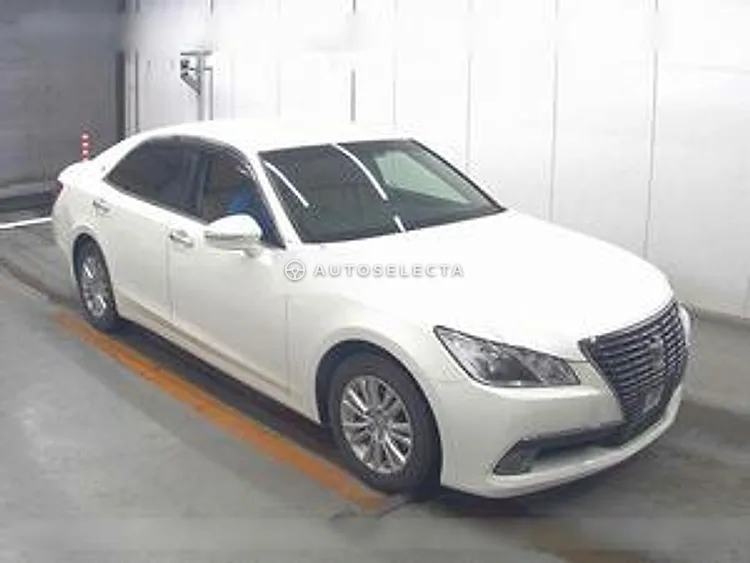 Toyota Crown 2013, photo 1 of 1