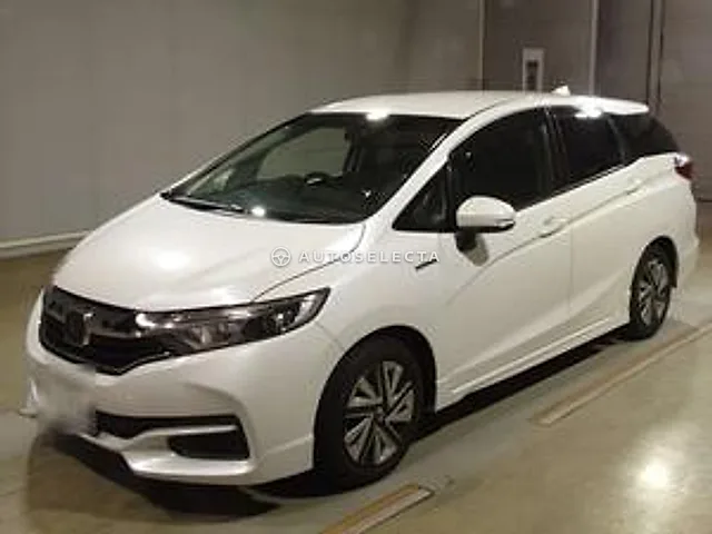 Honda Shuttle 2019, auction grade 3.5