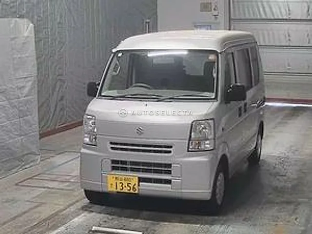 Suzuki Every Van 2013, auction grade 3.5