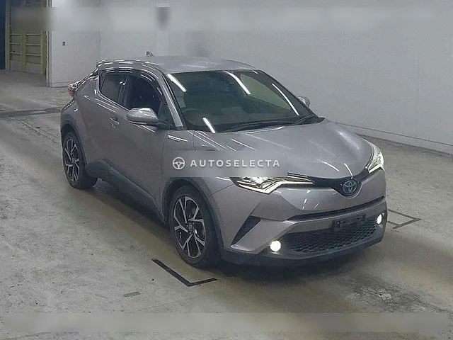 Toyota C-HR 2017, auction grade 4