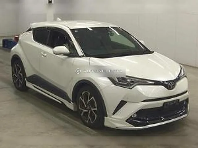 Toyota C-HR 2019, auction grade 4