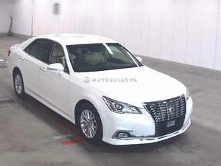 Toyota Crown 2016, photo 1 of 1