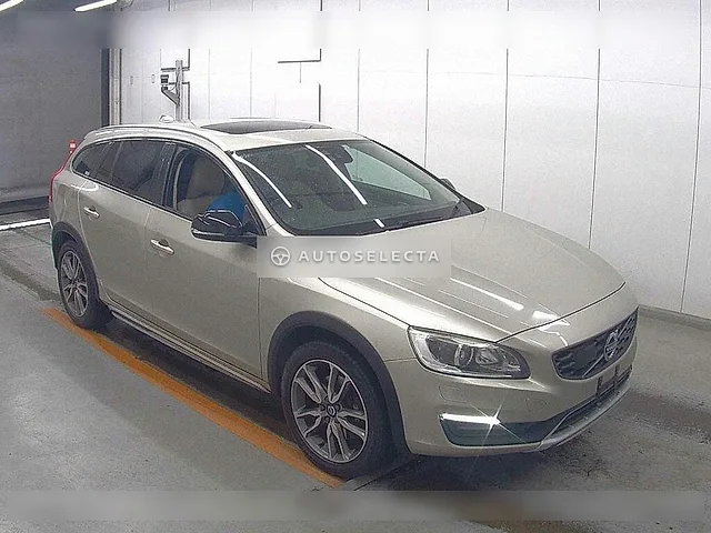 Volvo V60 2017, auction grade 4.5