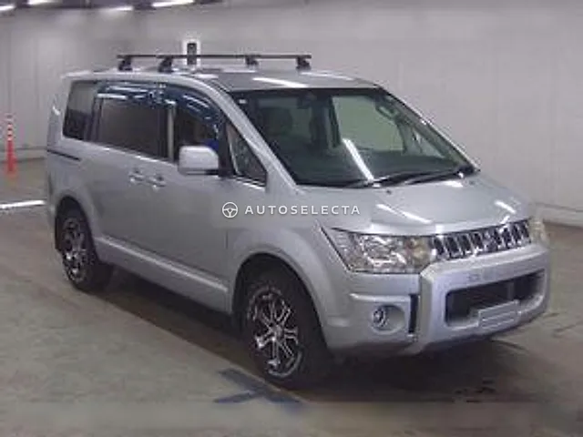 Mitsubishi Delica D:5 2015, auction grade 4