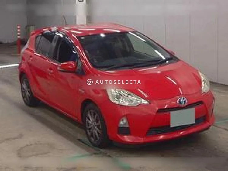 Toyota Aqua 2013, photo 1 of 1