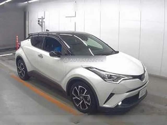 Toyota C-HR 2018, auction grade 4.5