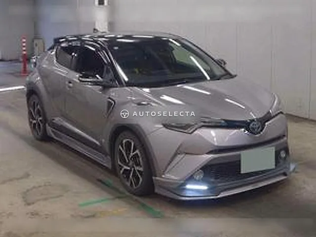 Toyota C-HR 2018, auction grade 4