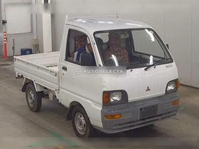Mitsubishi Minicab Truck 1994, auction grade 3.5