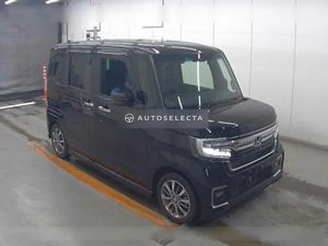 Honda N-BOX Custom 2023, auction grade 4.5