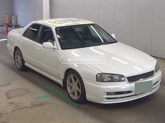 Nissan Skyline 2000, auction grade 3.5
