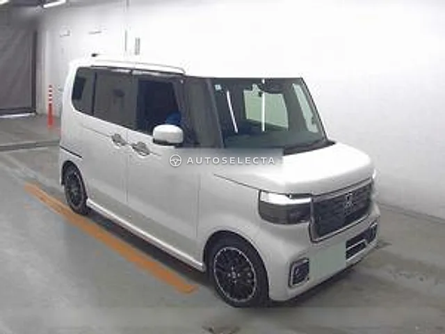 Honda N-BOX Custom 2024, auction grade 4.5