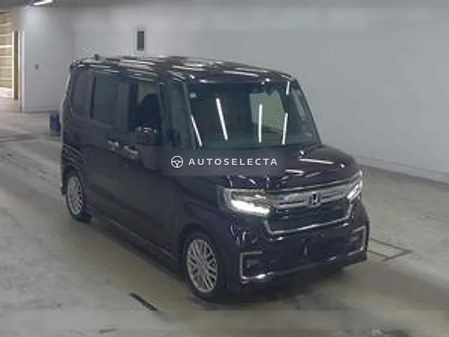 Honda N-BOX Custom 2021, auction grade 4.5