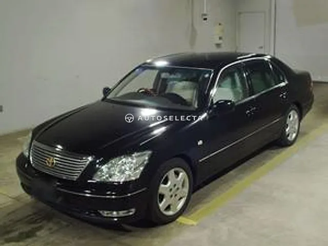 Toyota Celsior 2005, auction grade 3.5