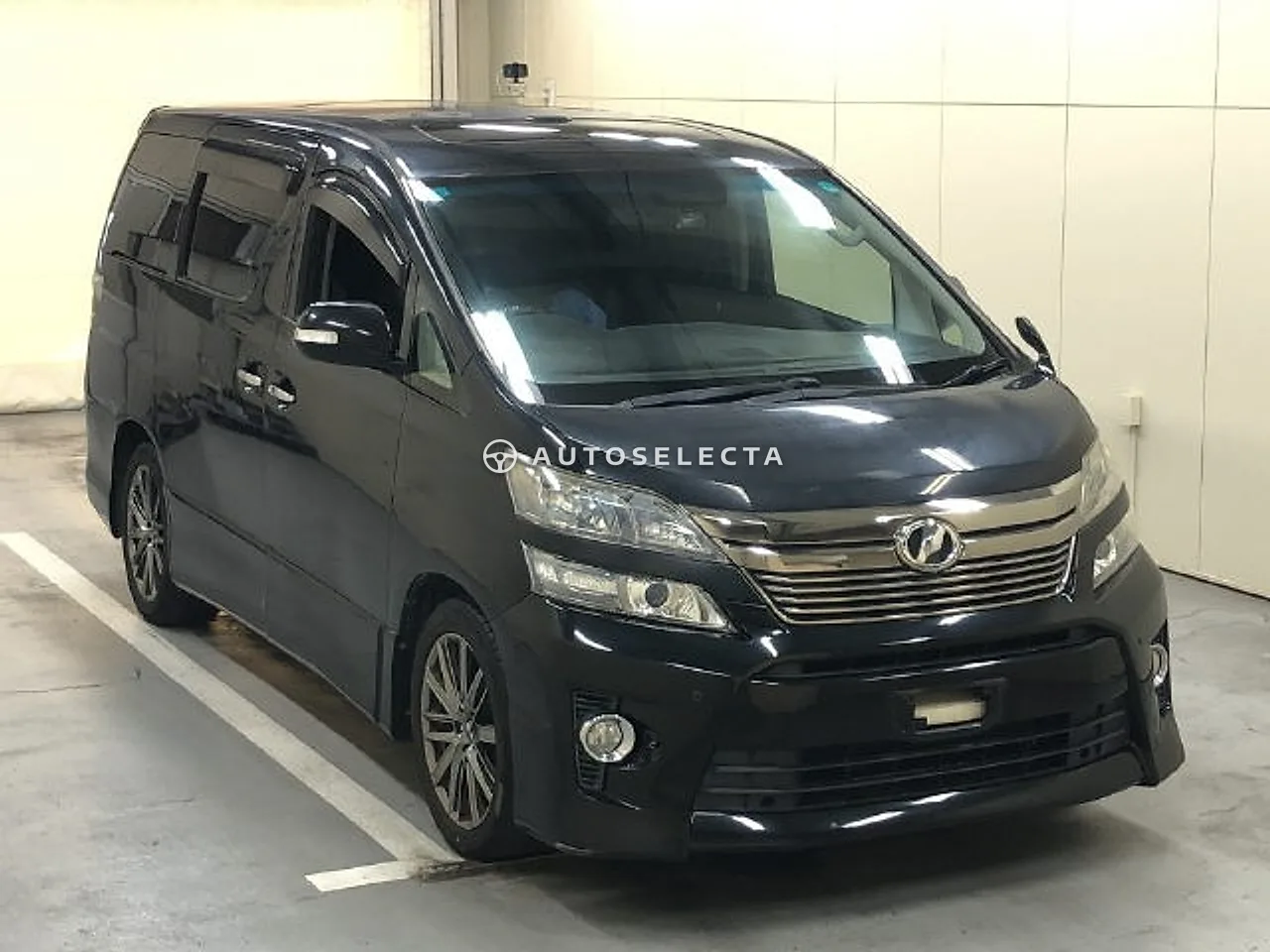 Toyota Vellfire 2013, photo 1 of 1