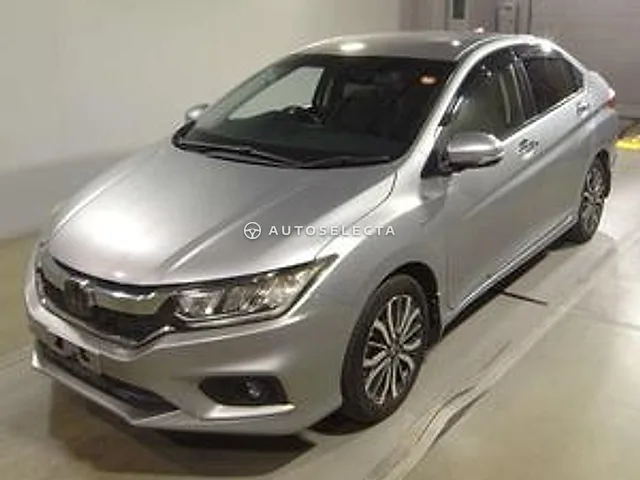 Honda Grace 2017, auction grade R