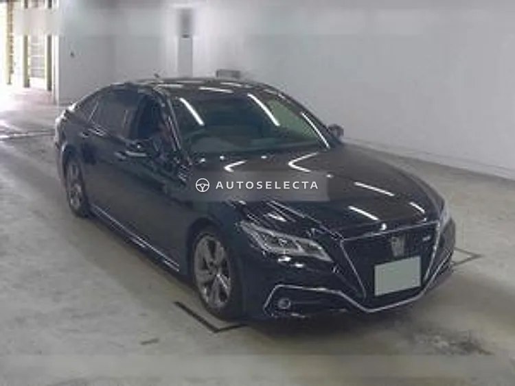 Toyota Crown 2018, photo 1 of 6