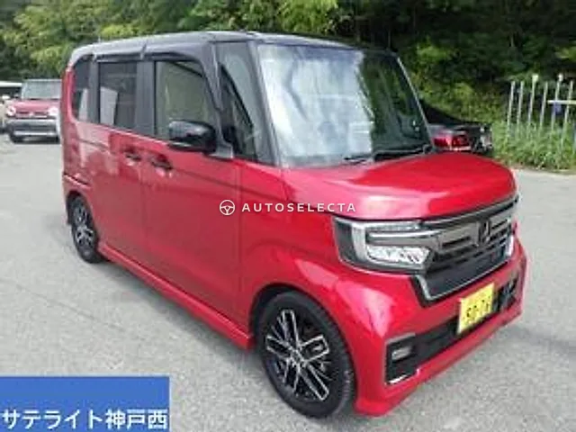 Honda N-BOX Custom 2023, auction grade R