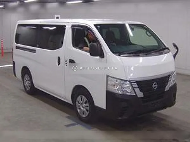 Nissan Caravan Van 2023, auction grade 3.5
