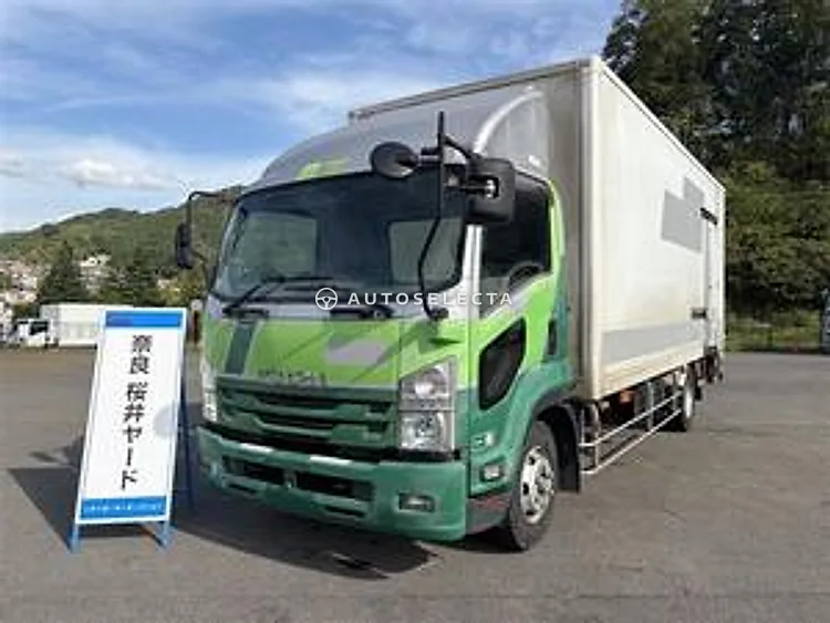 Isuzu Forward 2016, photo 1 of 1
