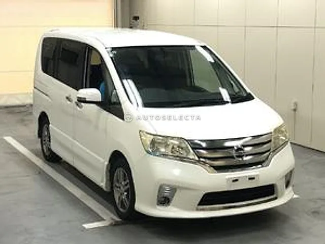 Nissan Serena 2011, auction grade 3.5