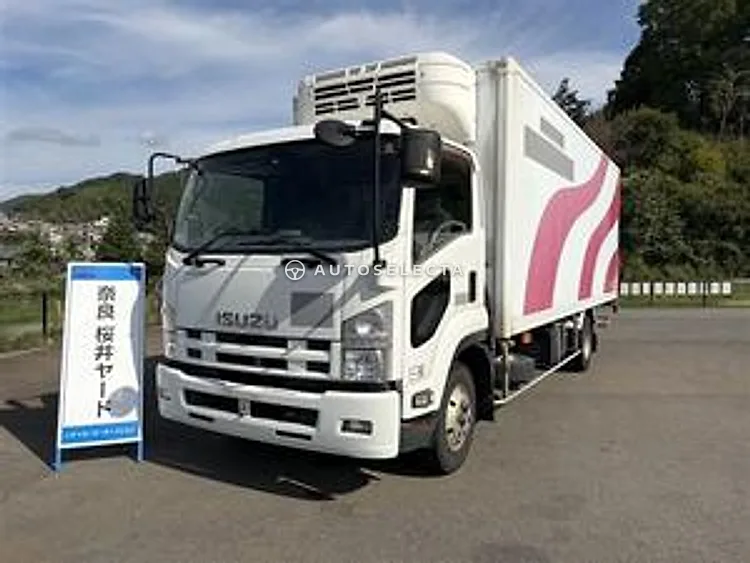 Isuzu Forward 2013, photo 1 of 1