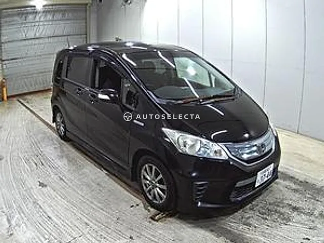 Honda Freed Hybrid 2014, auction grade 3.5