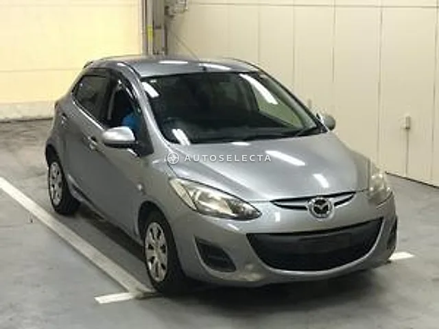Mazda Demio 2014, auction grade R