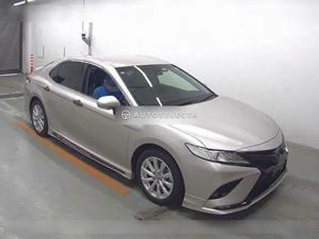 Toyota Camry 2019, auction grade 4.5