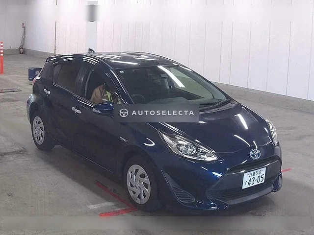 Toyota Aqua 2018, auction grade 4