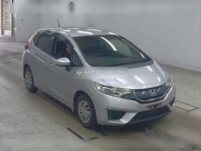 Honda Fit 2013, auction grade 3.5