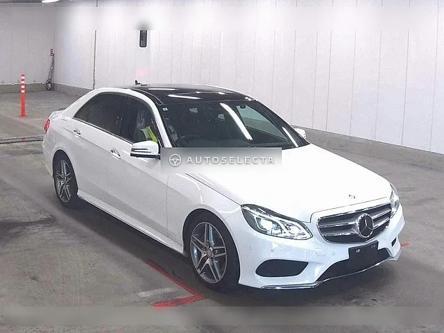 Mercedes-Benz E-Class 2014, auction grade 4.5